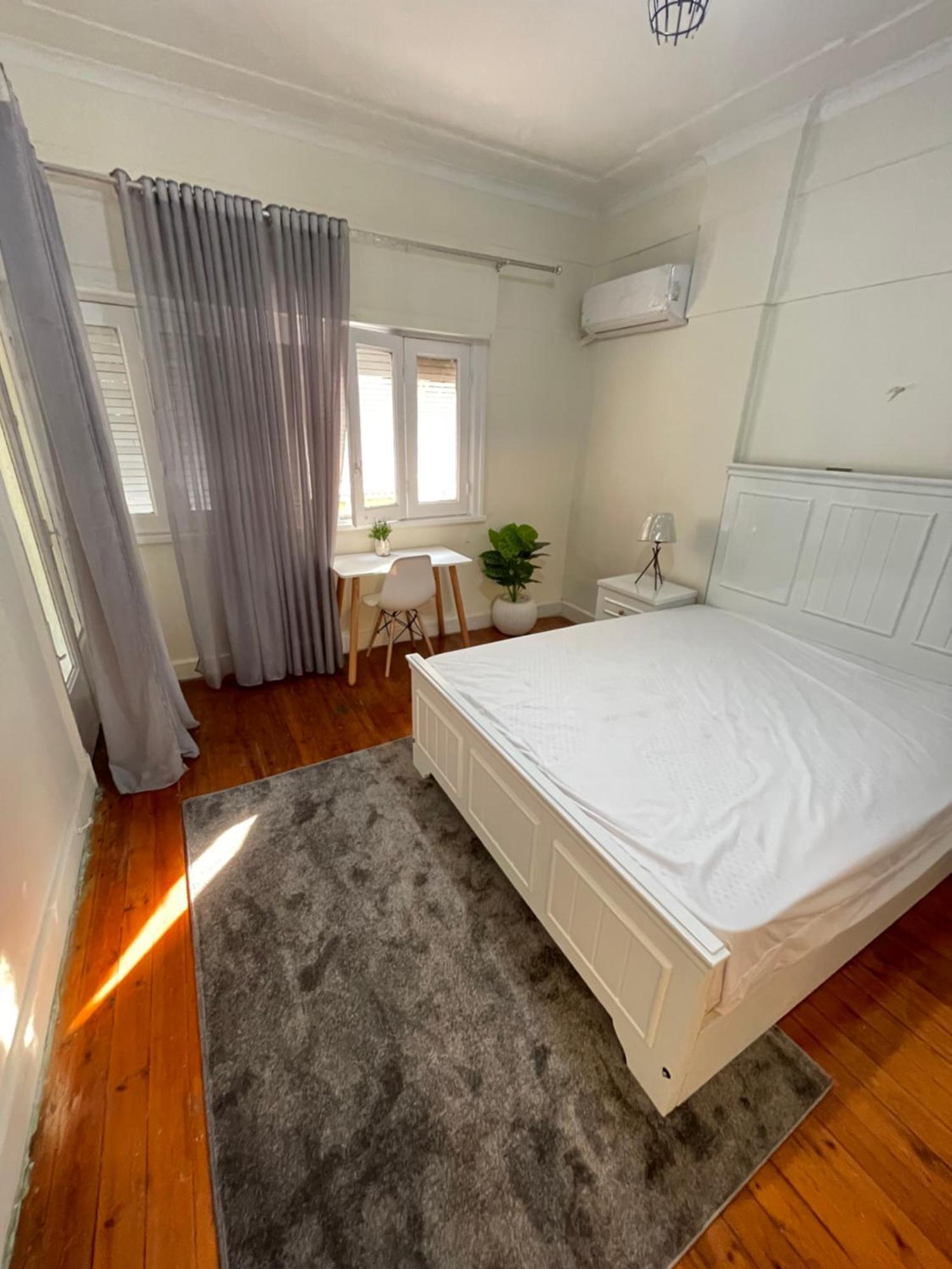 Tranquil In Heart Of Apartment Cairo